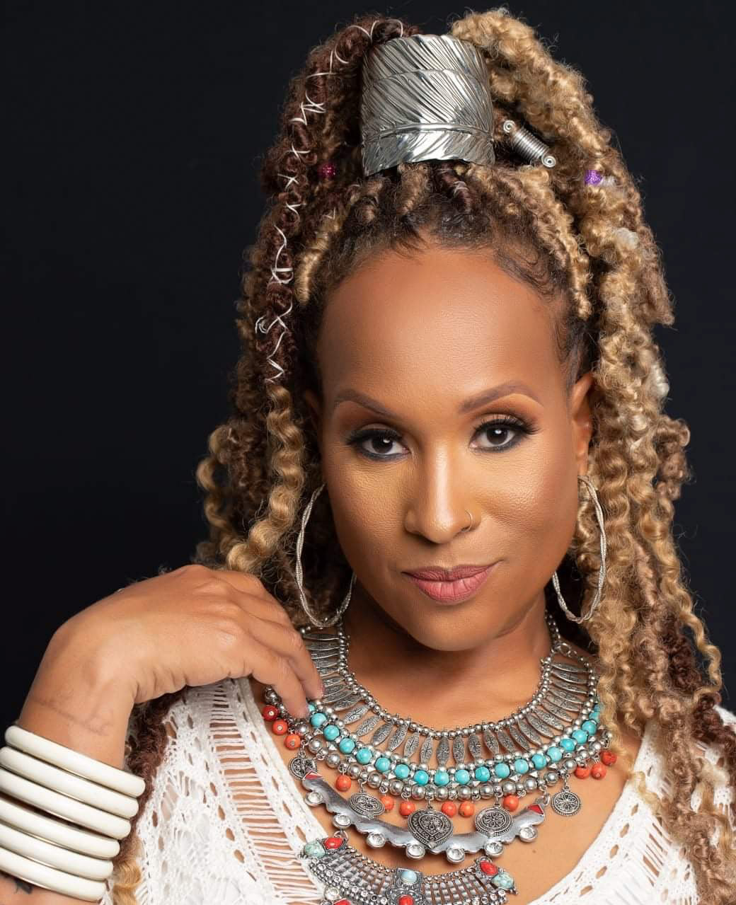 Alison Hinds
